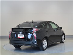 プリウス S セーフティープラス