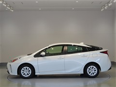 プリウス S セーフティープラス2