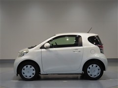 iQ 100X 2シーター