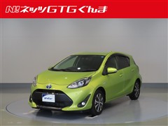 トヨタ　アクア G