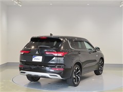 アウトランダーPHEV P