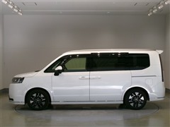 ステップワゴン スパーダ