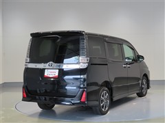 ヴォクシー ZS