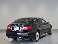 シーマ ハイブリッドVIP