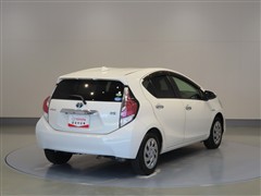 アクア S スタイルブラック