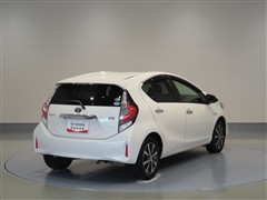 アクア S スタイルブラック