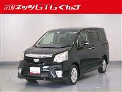 トヨタ　ノア SI レイッシュ 4WD