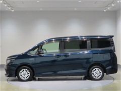 ヴォクシー ハイブリッド V