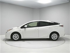 プリウス Sセーフティープラス