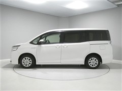 ヴォクシー ハイブリッド V