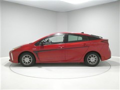 プリウス A プレミアムツーリング