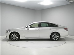 クラウンHV S Cパッケージ