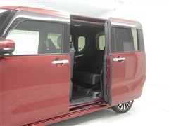 タント カスタムRS