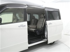 セレナ ハイウェイスター V