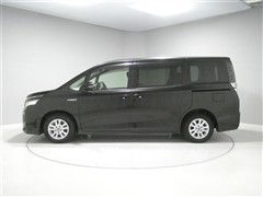 ヴォクシー ハイブリッド X