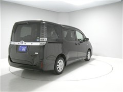 ヴォクシー ハイブリッド X