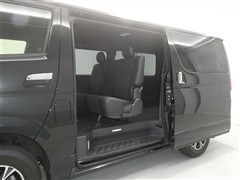 ハイエースバンS GLダークプラ2