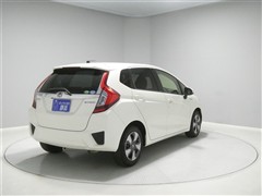 フィット ハイブリッド F