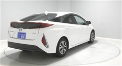 プリウスPHV Sナビパッケージ
