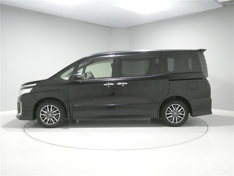 ヴォクシー ZSキラメキ（546033640947）の中古車 | トヨタ認定中古車