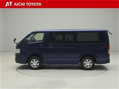 ハイエースバン デラックス