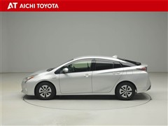 プリウス Sセーフティプラス