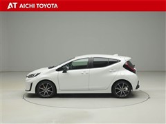 アクア GR スポーツ