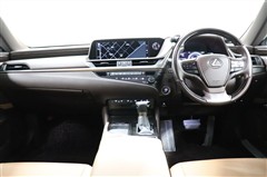 ES300h ヒョウジュンシャ