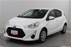 トヨタ アクア S