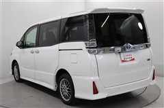 ヴォクシーHV ZS キラメキ3