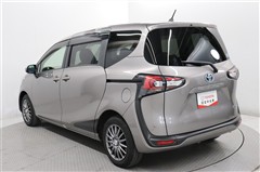 シエンタHV ファンベースG クエロ