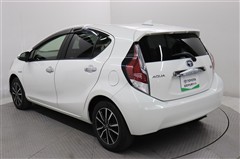 アクア S スタイルブラック