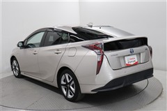 プリウス A プレミアムツーリング