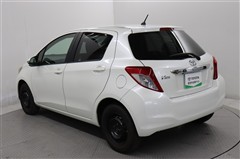 ヴィッツ F シエル