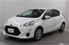 トヨタ アクア S