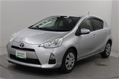 トヨタ アクア S