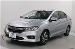 グレイスHV EXホンダSブラック