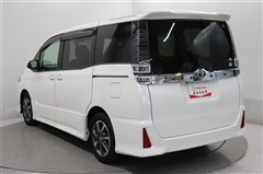 ヴォクシー ZS