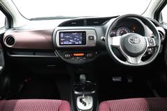 ヴィッツ ジュエラ