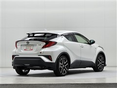 C-HR S GRスポーツ