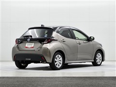 ヤリス ハイブリッド G