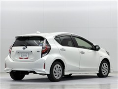 アクア S スタイルブラック