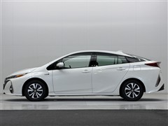 プリウスPHV A