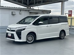 トヨタ ヴォクシー ハイブリッド ZS