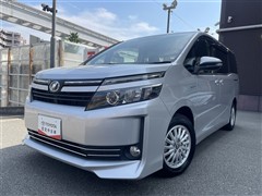 トヨタ ヴォクシー ハイブリッド V