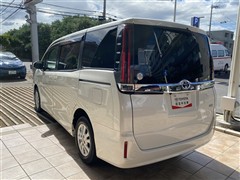 ノア ハイブリッド X