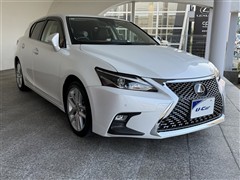 CT200h バージョンL