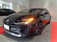 トヨタ　プリウス U