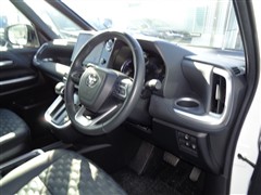 ヴォクシー ハイブリッド S-Z