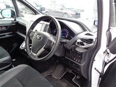 ヴォクシーHV ZSキラメキ3